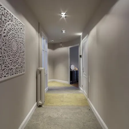 Bachome Gallery B&B Barcelona