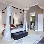 Bachome Gallery